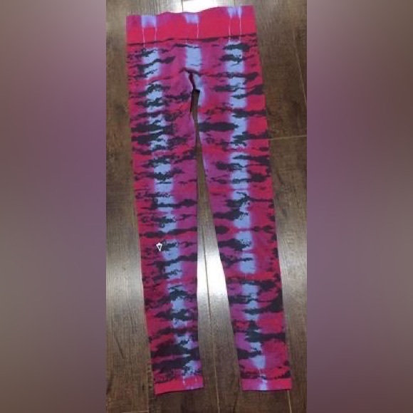 Ivivva Breathe energy pant size 10 - Picture 3 of 5